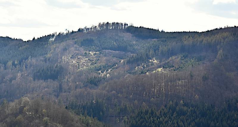 Nádherná příroda, vyhlídková místa a skvělá kuchyně. Na to lákali Šťastní z Víru turisty ze široka daleka. Upravovali cesty a vydávali pohlednice.