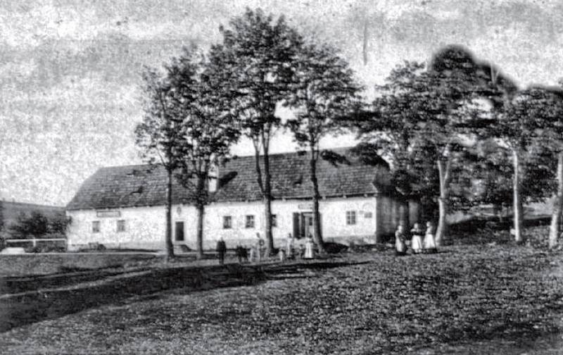 Vříšťská hospoda okolo roku 1900.