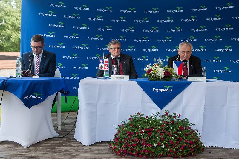 Třetí den návštěvy prezidenta republiky v Kraji Vysočina. Závěrečná tisková konference.