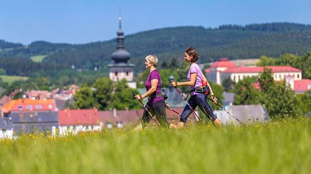 Severskou chůzi může vyzkoušet každý, říkají novoměstské instruktorky