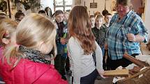 Výstava o starých adventních a vánočních zvycích na Horácku, nazvaná Když štědrovka zavoní, ve žďárském regionálním muzeu. K vidění bude do 7. ledna.
