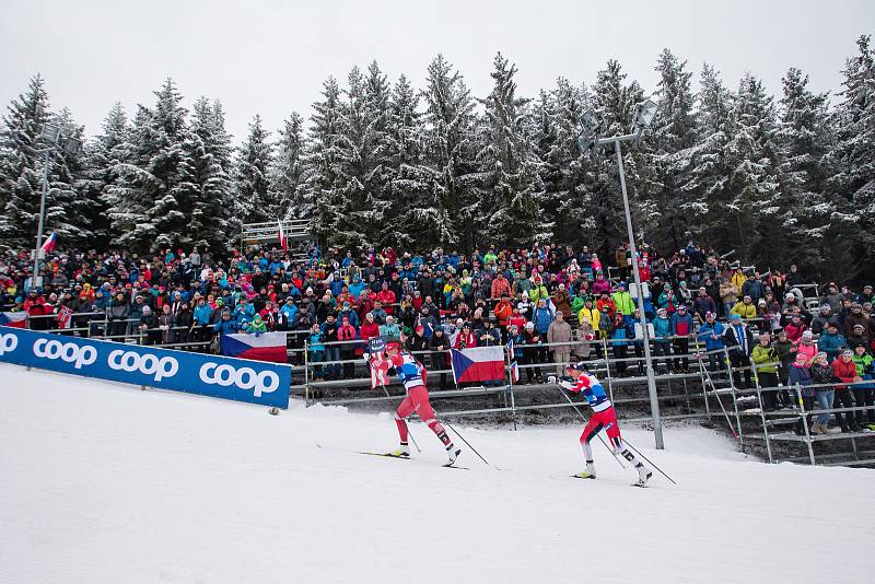 Stíhací závod žen na 10 km klasicky v rámci Světového poháru v běhu na lyžích.