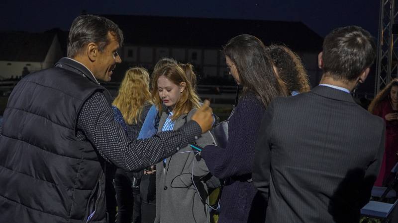 Studenti ždárského Biskupského gymnázia Střední gastonomické školy Adolfa Kolpinga se účastnili natáčení červencového Focusu Václava Moravce.