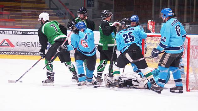 V dalším kole Vesnické ligy došlo ke střídání na čele tabulky. Hokejisty Bohdalce na něm vystřídali hráči Rudolce.
