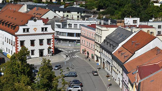 Dopravu ve Velkém Meziříčí uspíší zelená vlna na hlavním tahu