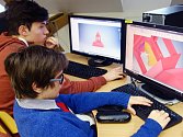 Unikátní virtuální 3D studii kostela sv. Jana Nepomuckého na Zelené hoře coby výsledek téměř půlroční práce vytvořili studenti žďárské průmyslovky na novém školním pracovišti virtuální reality.