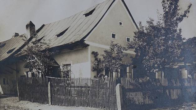 Dům c. 69 1865 -1889 stara škola.