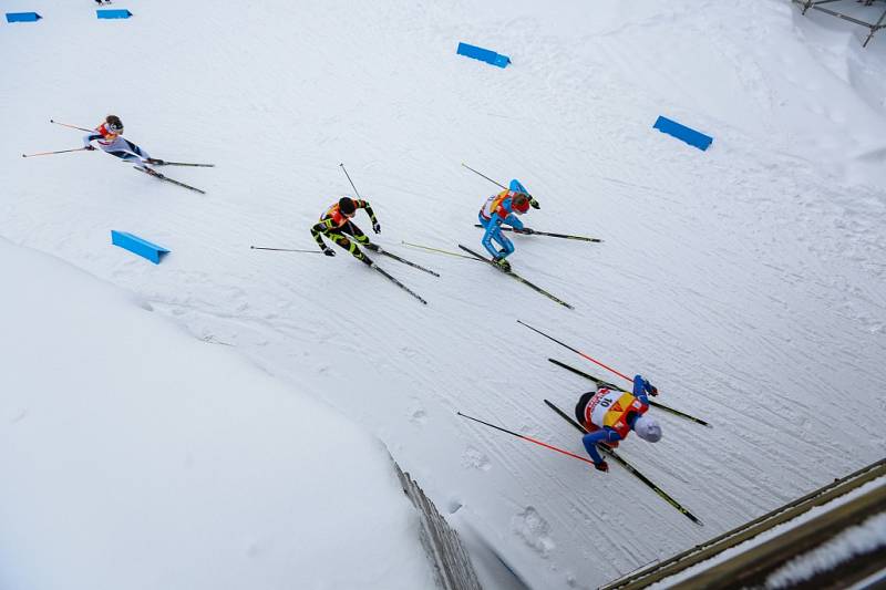 Luděk Šeller z Dukly Liberec a Sandra Schützová ze Ski Jilemnice získali na mistrovství republiky v běhu na lyžích v Novém Městě na Moravě tituly ve sprintu volnou technikou.