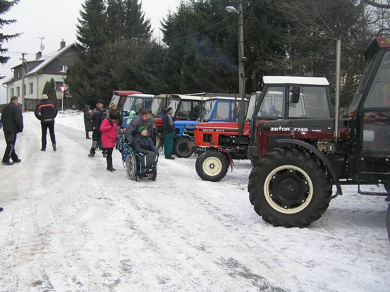 Zimní traktoriáda ve Světnově.