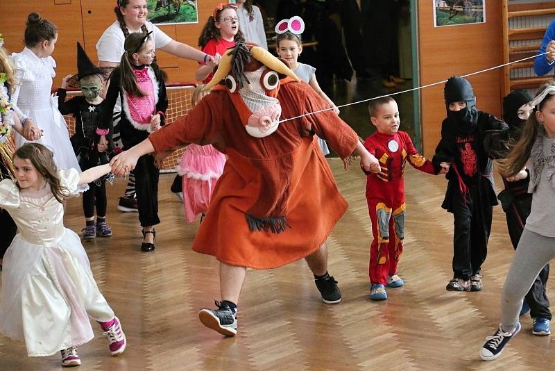 Karneval v Rokytně se každoročně koná pod taktovkou místních hasičů.