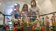 Výstava lidových hraček v Horáckém muzeu v Novém Městě na Moravě.