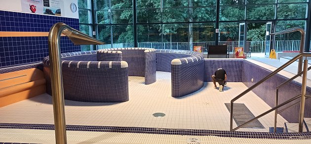 Nová finská sauna i bazén. V Novém Městě zavřeli městské lázně kvůli opravě