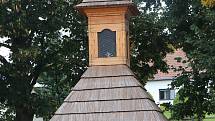 Jeden ze zvonů byl určený pro místní kapličku.
