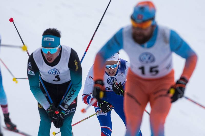 Zlatá lyže. Závod s hromadným startem mužů na 20 km v běhu na lyžích v Novém Městě na Moravě.