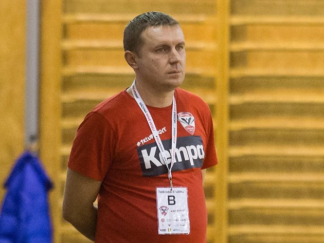 Novoveselský trenér Pavel Hladík táhne házenkáře Králova Pole mezi českou elitu