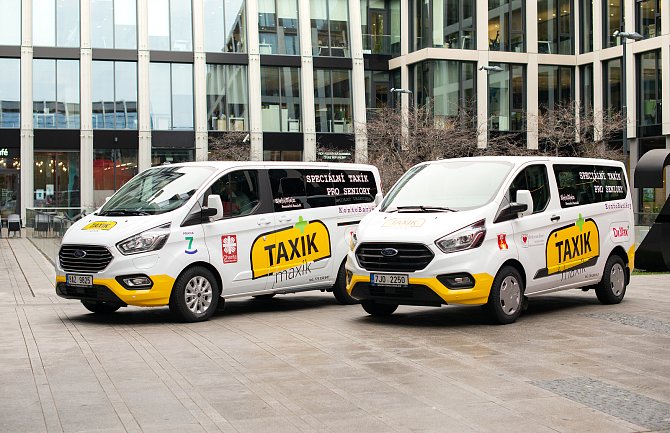Zvýhodněnou dopravu pro seniory a handicapované zajistí Taxík Maxík.