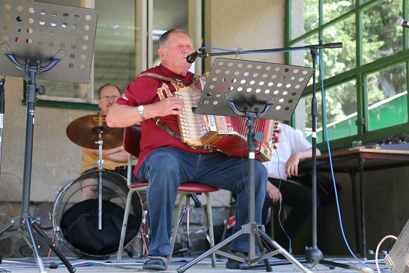 Na Rokytenské harmonice se schází harmonikáři a helihonkáři z celé republiky.