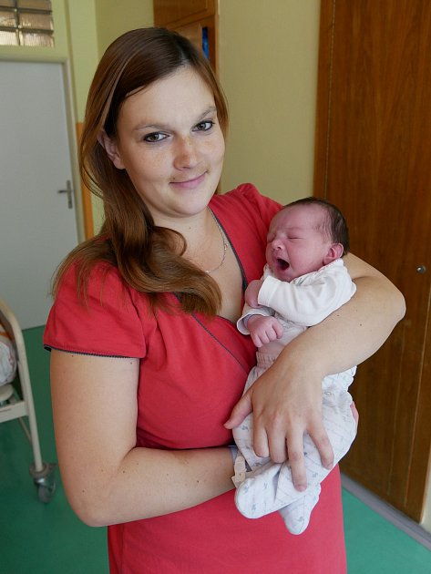 Lukáš Klimeš se narodil v autě, je to ale zdravé a pohodové miminko. Jeho maminka Monika při jeho zrození prožívala velký strach, zpětně je však ráda za rychlý a bezproblémový porod.