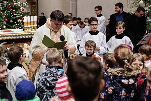 Štědrý den ve Žďárské farnosti u svatého Prokopa oslavili dospělí i děti. Krásnou mši následovalo i příjemné setkání u punče.