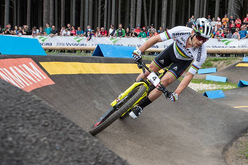 Závod SP v cross country horských kol v Novém Městě na Moravě v kategorii mužů Elite.