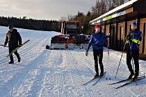 Na upravované okruhy pro běžecké lyžování v okolí Žďáru nad Sázavou míří i sportovci z Nového Města na Moravě.