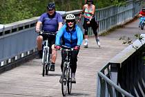 Most na 6,5 kilometru cyklostezky Sázava – Přibyslav pojmenovali cyklisté jako „hrkací mostek.“ 
