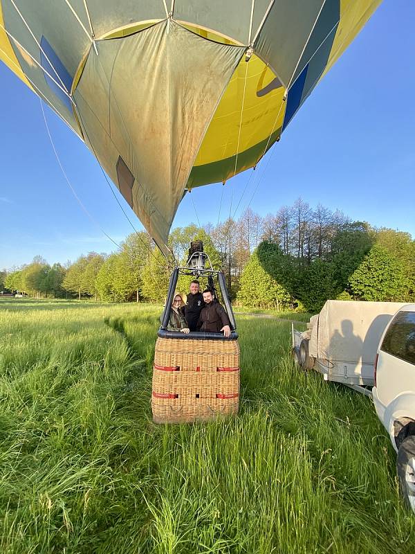 Výhledy z balonu na zámek Žďár nad Sázavou, Zelenou horu a Dolní hřbitov.