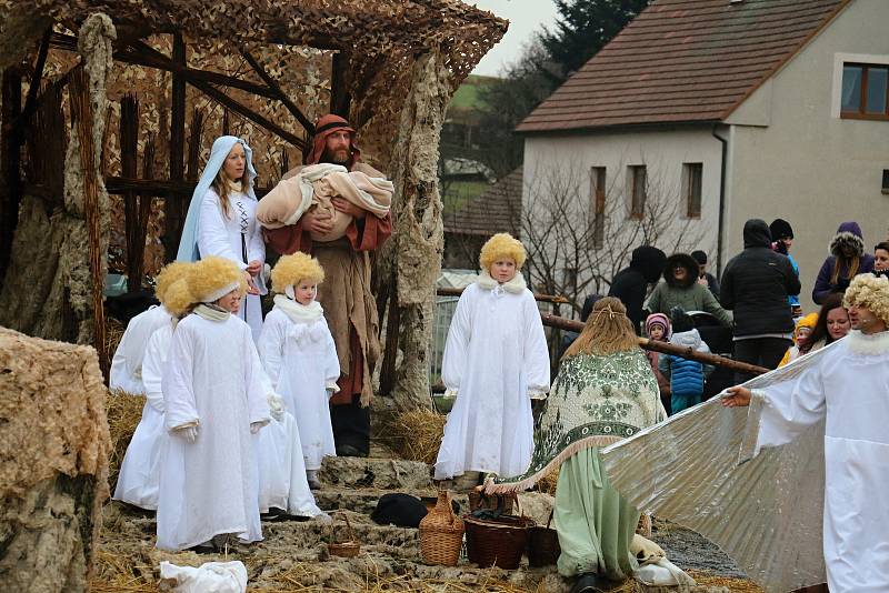 Příběh narození Ježíše Krista se i letos odehrál v Měříně.