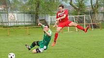 Pořádnou přestřelkou skončilo nedělní utkání 21. kola východní skupiny I. A třídy mezi juniorkou Vrchoviny (v červeném) a Rantířovem.