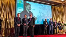 Ředitel meziříčského domova pro seniory Vítězslav Schrek získal ocenění v soutěži Manažer roku 2018.