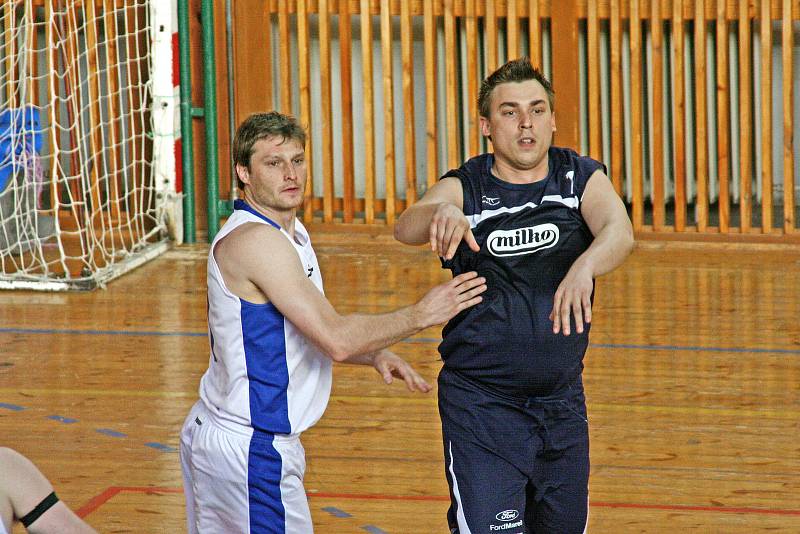 Posledních třináct let žďárského basketbalu očima fotografů Žďárského deníku.