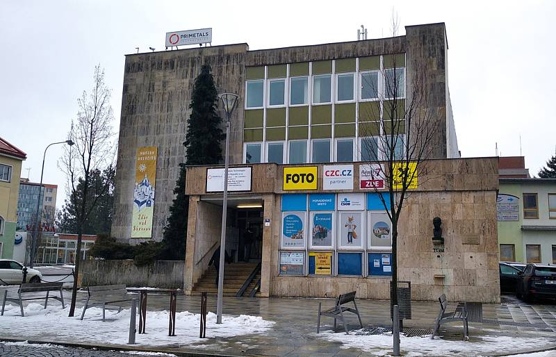 Budova bývalého úřadu ve Žďáře projde rekonstrukcí.