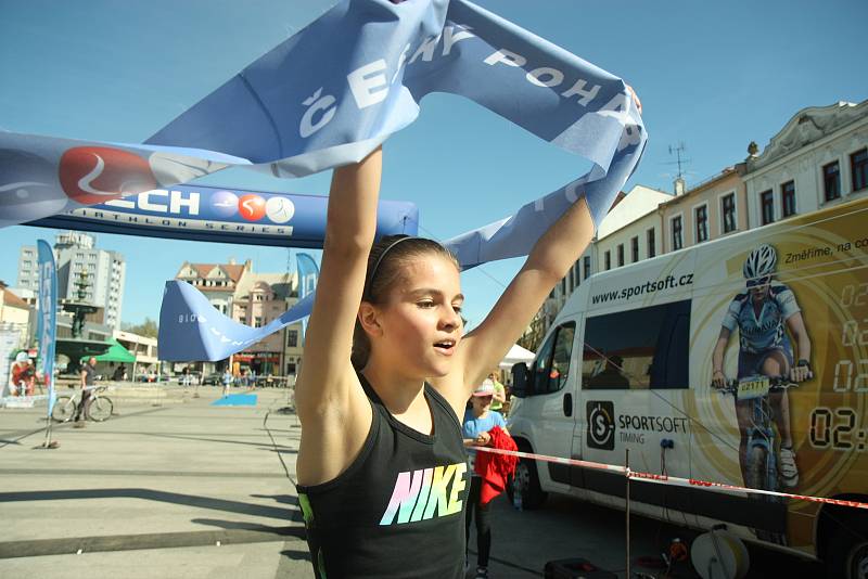 Kateřina Mičková dosáhla v kategorii starších žákyň na celkové druhé místo v Českém poháru v aquatlonu.