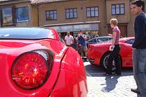 Sraz vozů značky  Ferrari ve Velké Bíteši.