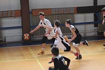 Ode pátku do neděle totiž bude ve dvou žďárských halách probíhat Národní finále v basketbalu chlapců kategorie U12, které pořádá Basketbalový klub Vlci Žďár nad Sázavou.