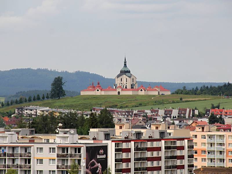 Věž kostela sv. Prokopa nabízí unikátní výhled.