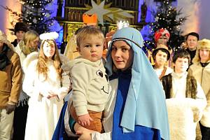 Živé betlémy jsou oblíbenou součástí oslav Vánoc. Sváteční program si prostřednictvím divadelního představení zpestří 25. prosince lidé také ve velkobítešském kostele. 