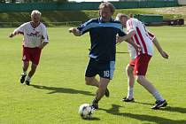 Na osmdesátinách bystřického fotbalu se představili „staří pání“, budoucí generace i oblíbený fotbalový šoumen Petr Švancara se svým Mercedes Týmem. 