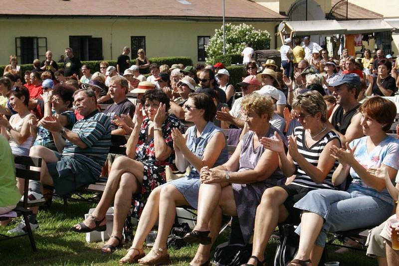 Publikum při loňském ročníku festivalu.