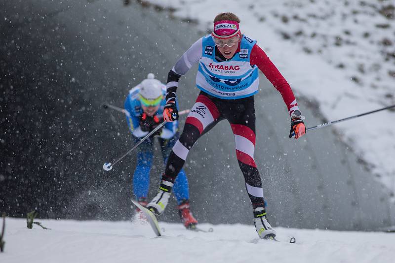 Závod žen na 10 km volně v rámci Světového poháru v běhu na lyžích.