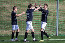 Divizní fotbalisté FC Žďas Žďár byli v neděli jen krůček od cenného vítězství. Slibné vedení 2:0 nad Břeclaví ovšem ztratili během jediné minuty chvíli před koncem.