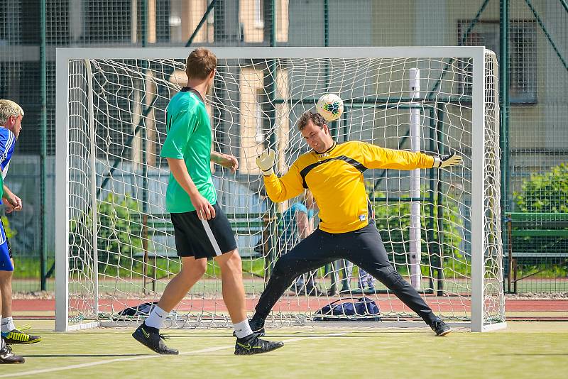 Závěrečné kolo nadstavby rozhodlo o tom, že vítězem 36. ročníku Žďárské ligy malé kopané se stali fotbalisté mužstva FC Benjamin.