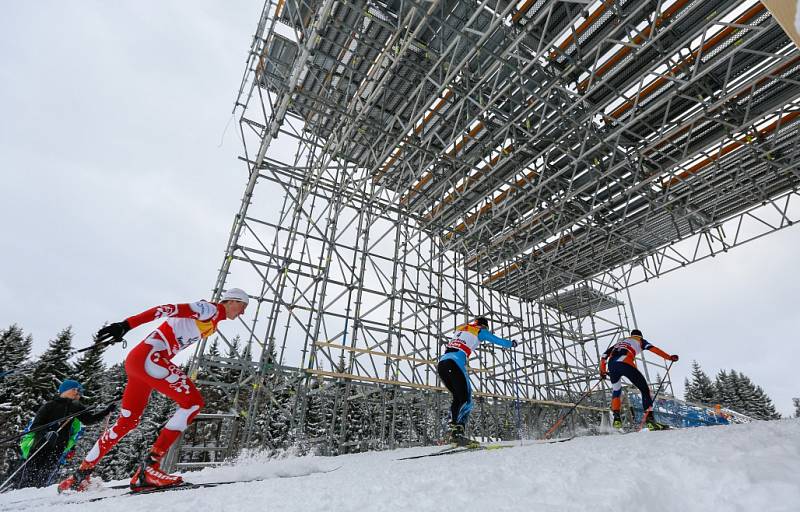 Luděk Šeller z Dukly Liberec a Sandra Schützová ze Ski Jilemnice získali na mistrovství republiky v běhu na lyžích v Novém Městě na Moravě tituly ve sprintu volnou technikou.