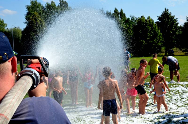 Z 9. ročníku charitativního hudebního festivalu Žijme tu spolu.