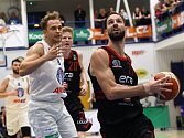 Z basketbalového utkání nejvyšší soutěže Děčín - Nymburk (69:86)