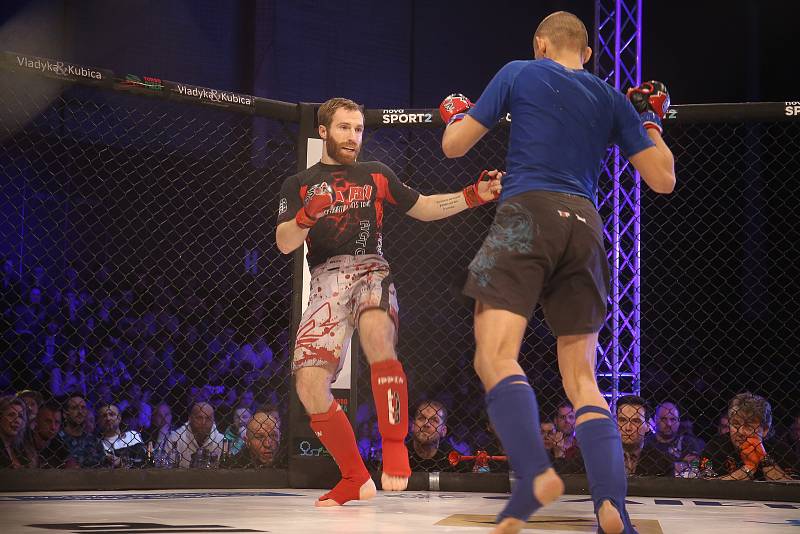 Galevečer MMA GCF 61 Cage Fight Nymburk se ve Sportovním centru konal v neděli 26. ledna.