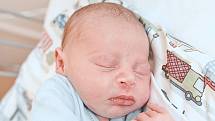 Šimon Večerek se narodil v nymburské porodnici 20. září 2022 v 8:10 hodin s váhou 2990 g a mírou 48 cm. V Kostomlatech nad Labem prvorozeného chlapečka očekávala maminka Miroslava a tatínek Matěj.