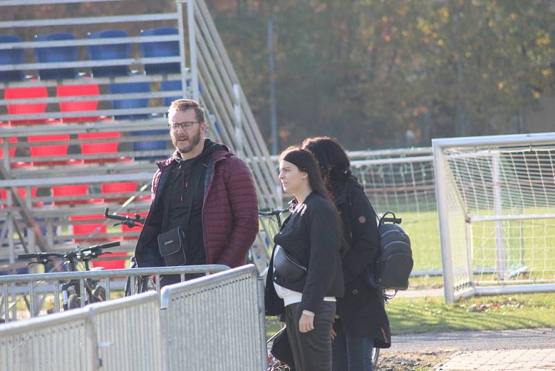 Z fotbalového utkání krajského přeboru Bohemia Poděbrady - Slovan Lysá