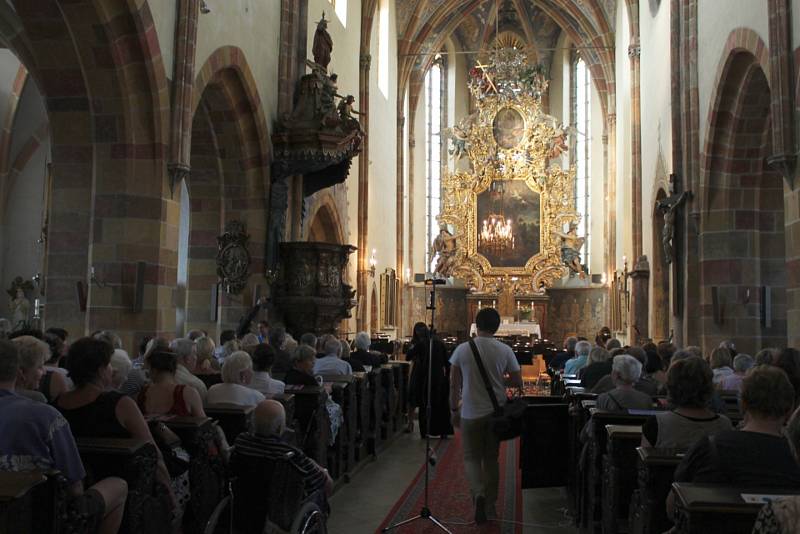 Z koncertu sboru Vox Nymburgensis v chrámu sv. Jiljí v Nymburce.