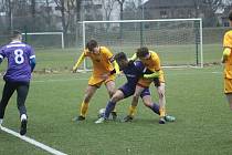 Z přípravného fotbalového utkání Poříčany - Dukla Praha U18 (3:6)